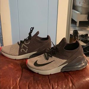 Nike AirMac 270 flyknits
